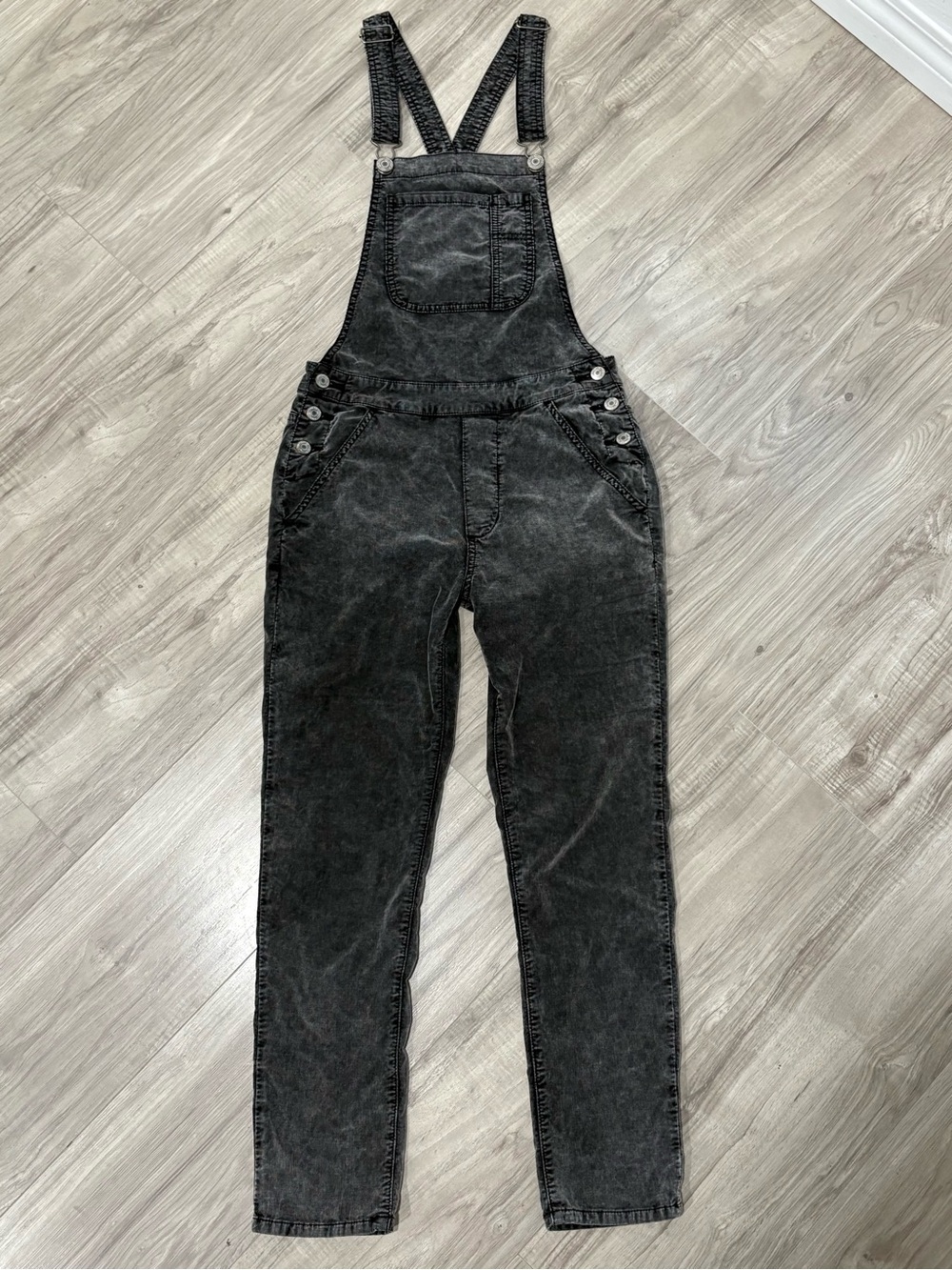 Woman’s Y2K Grunge American Eagle Acid Wash Corduroy Overalls XS